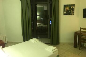 Отель Bar Restaurant Couleurs Sud