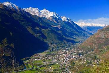 בית מלון כפרי De La Ville