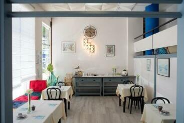 هتل Aunis Saintonge