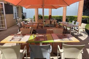 בית מלון כפרי Kyriad Direct Reims Bezannes