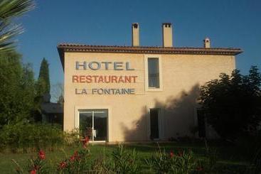 ホテル La Fontaine