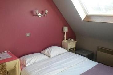 فندق Logis Hôtel Du Théâtre