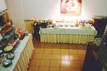 호텔 Modena Old Town