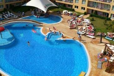 Pollo Resort