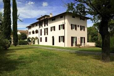 קוטג'' Agriturismo La Canonica