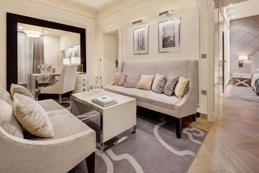 هتل Aleksander Medical & Spa