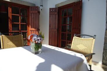 בית מלון כפרי Arion Resort