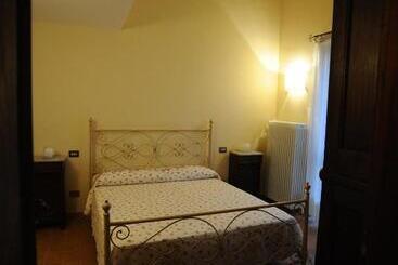 هتل Azienda Agraria Montelujano