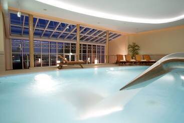 Отель Bernstein