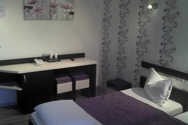 בית מלון כפרי Best