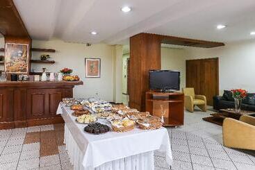 Отель Express Confort