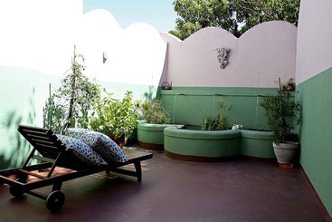 هتل Grand Africa Rooms And Rendezvous