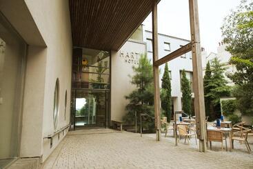 בית מלון כפרי Hart S