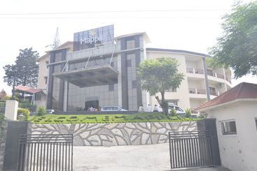 בית מלון כפרי Mapple Hermitage Bhimtal