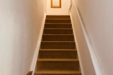 هتل Palm Court B&b