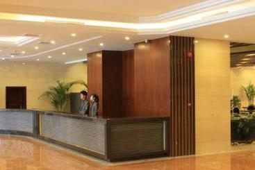 هتل Yijia International