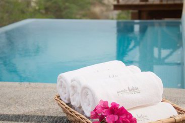 استراحتگاه Puerto Bahia Villas