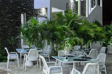 هتل Baystone Boutique  & Spa