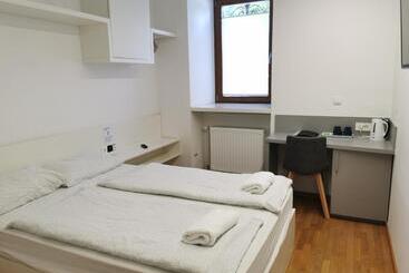 تختخواب و صبحانه Rooms Sincere 1830