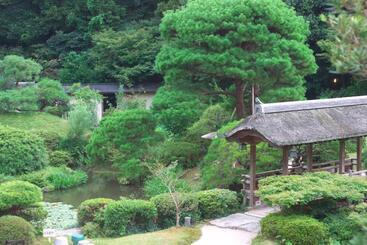 فندق Futsukaichi Hot Spring  Daimaru Besso