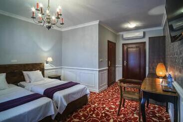 ホテル Grand Częstochowa