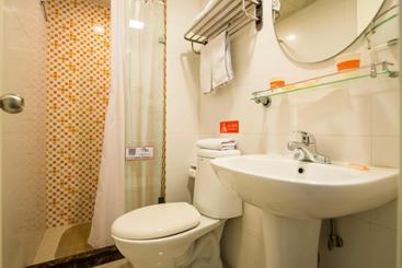 هتل Home Inn Yanji Changbaishan Road