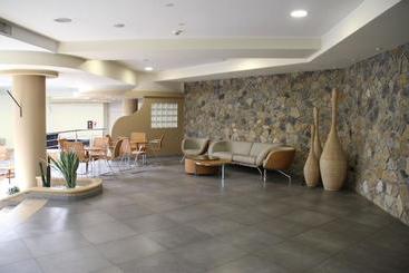 בית מלון כפרי Valtur Il Cormorano Resort & Spa