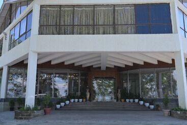 Отель Kufri Holiday Resort