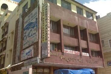 ホテル Preethi Palace
