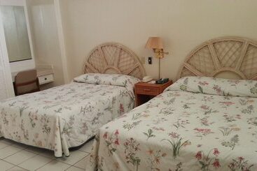 هتل Summer Holiday