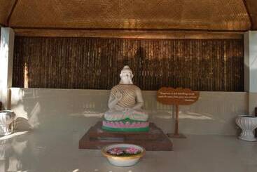 فندق Symphony Palms Beach Resort And Spa