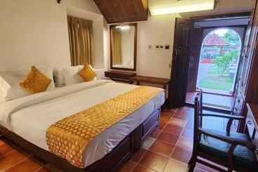 Kumarakom Tharavadu   A Heritage Hotel, Kumarakom