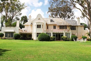 بنسيون Sondela Guest House