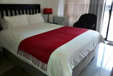 196 On Victoria Bed & Breakfast