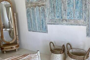 אתר נופש Atalaya Villas Nusa Penida   Adults Only