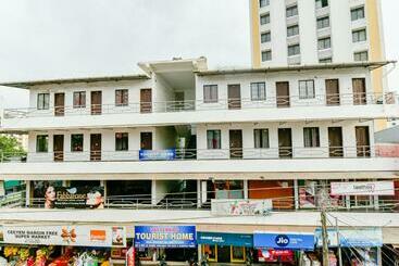 فندق Vattekkad Tourist Home