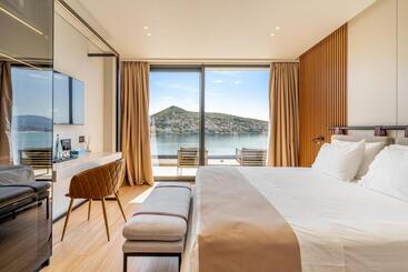 فندق Yacht Premium