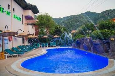 özay Apart Otel
