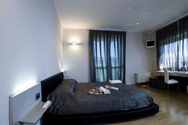 مبيت وإفطار Locanda Aria Di Langa