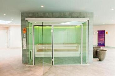 فندق Aja Warnemunde