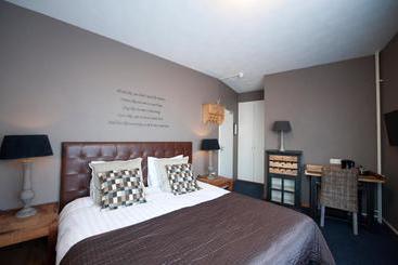 Brainport Hotel And Apartments