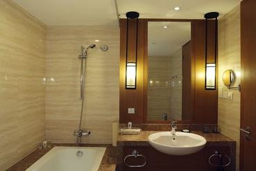 هتل Holiday Inn Changbaishan Suites, An Ihg