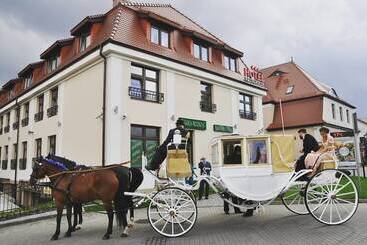 Отель I Restauracja Pod Orłem