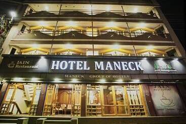ホテル Maneck