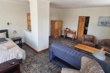 The Highlander Hotel Dullstroom