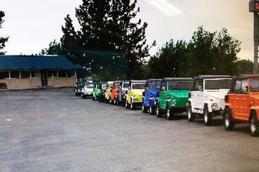 Parkway Motel & European Lodges