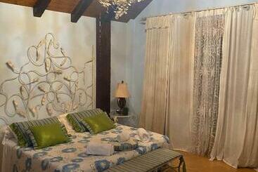 تختخواب و صبحانه Casa Santiago