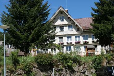 住宿加早餐 Schlafen Im Sternen Ennetbühl