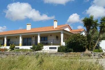 تختخواب و صبحانه Villa Da Bica