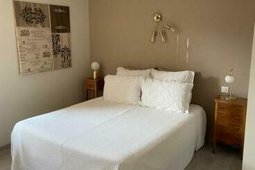 צימר Les Chambres De L Aigronne